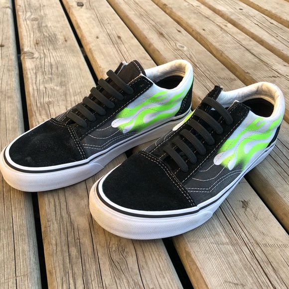 Vans Old Skool Classic Sneakers - Picture 4 of 8